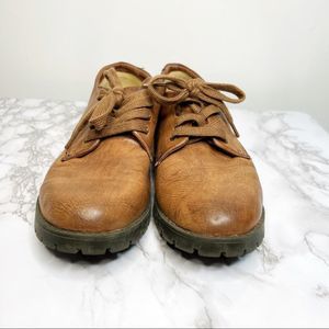 Groove Comfort Oxfords